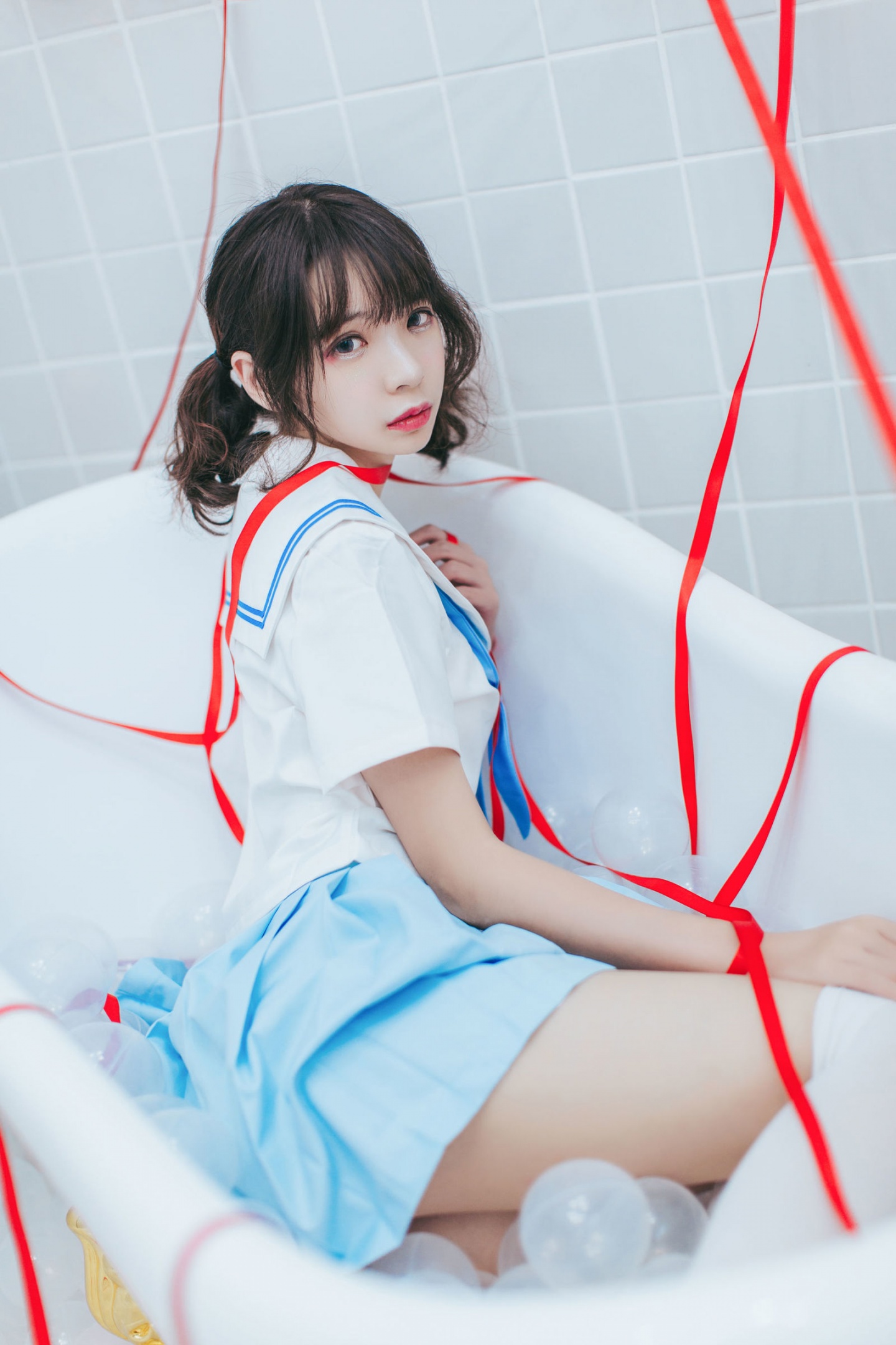 [COSER] 疯猫ss - 睡衣与浴室的水手服 写真套图 [P28]