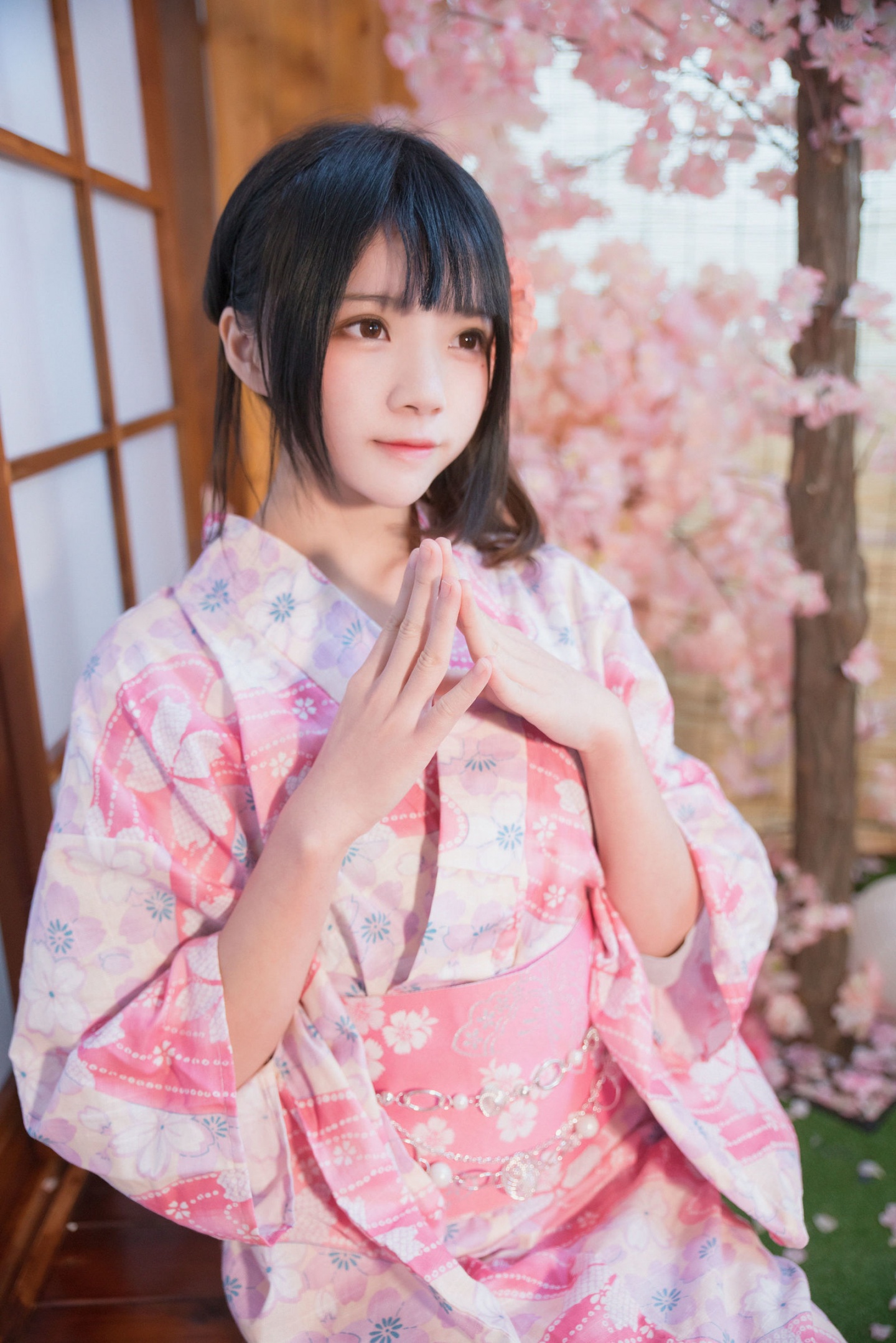 [网红COSER] 桜桃喵 - 双人本COS系列  写真套图 [P1]